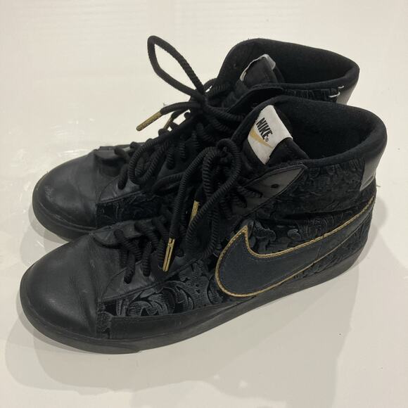 Nike Women’s Shoes Blazer Mid Velvet Black Gold Women’s (AV8437-001) Size 9 - Picture 1 of 14